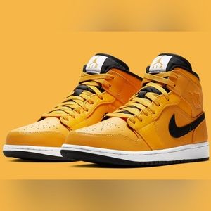 Air Jordan 1 Mid 'University Gold'